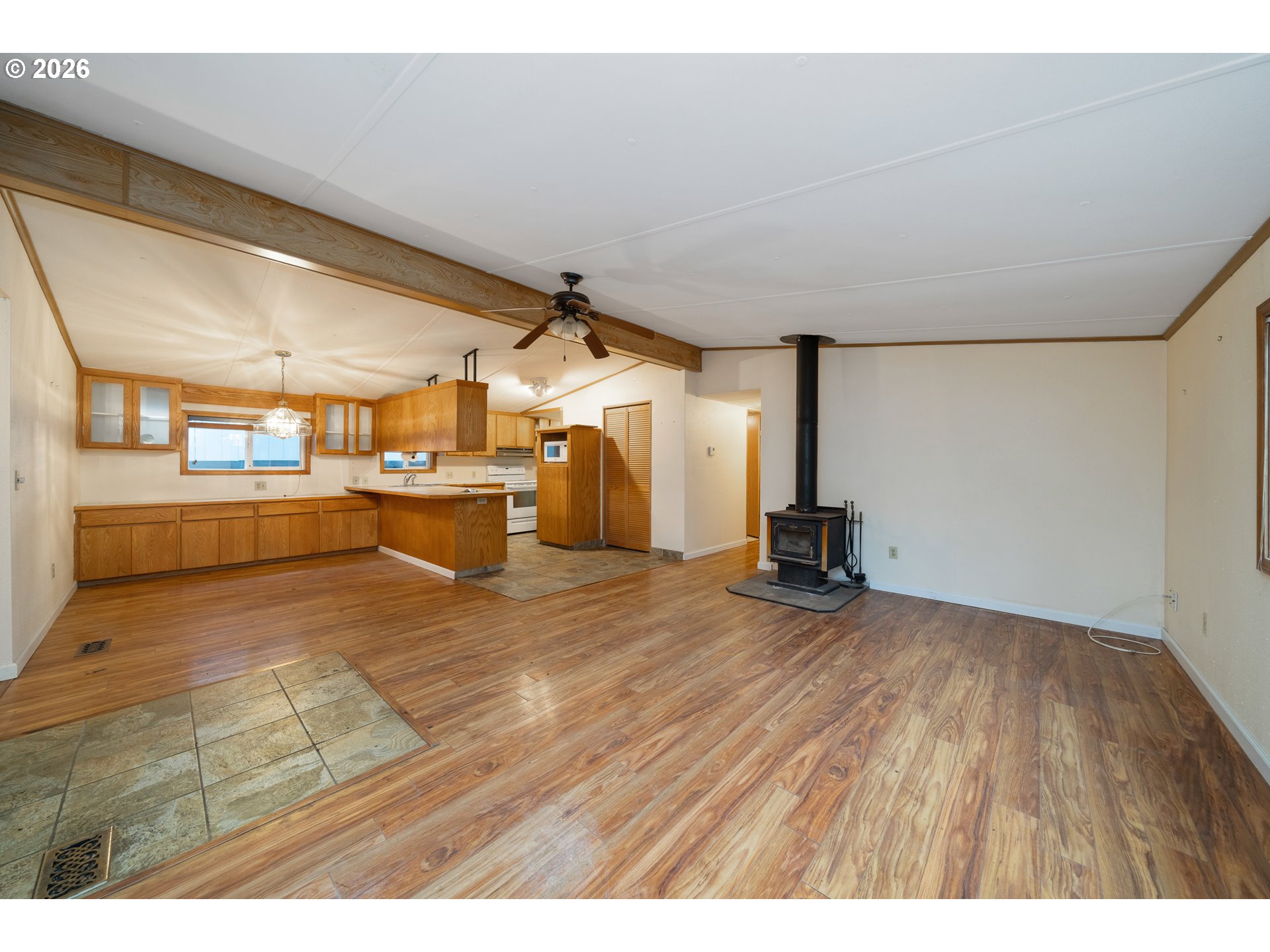 923 South Easy Street Rockaway Beach, OR 97136 - Photo 4 of 35