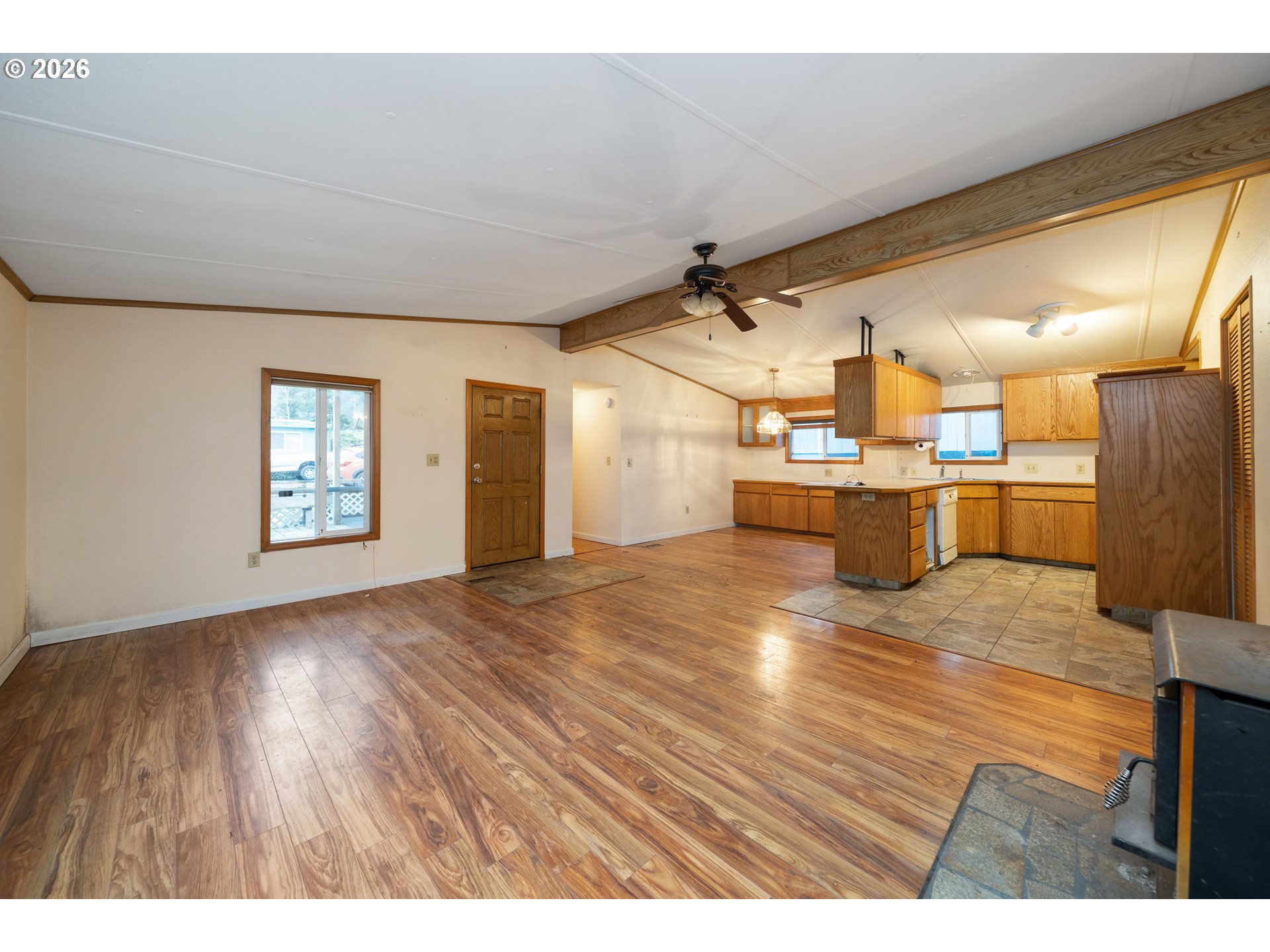 923 South Easy Street Rockaway Beach, OR 97136 - Photo 6 of 35