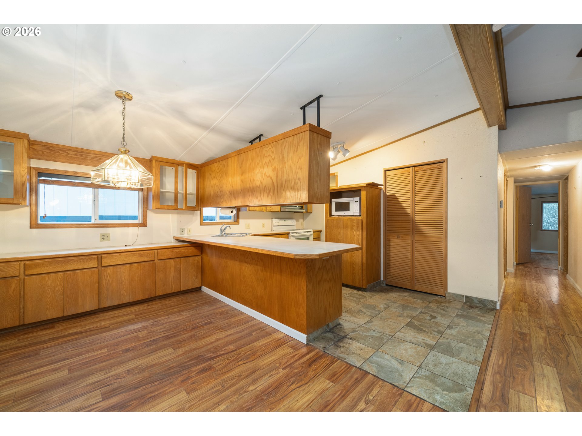 923 South Easy Street Rockaway Beach, OR 97136 - Photo 8 of 35