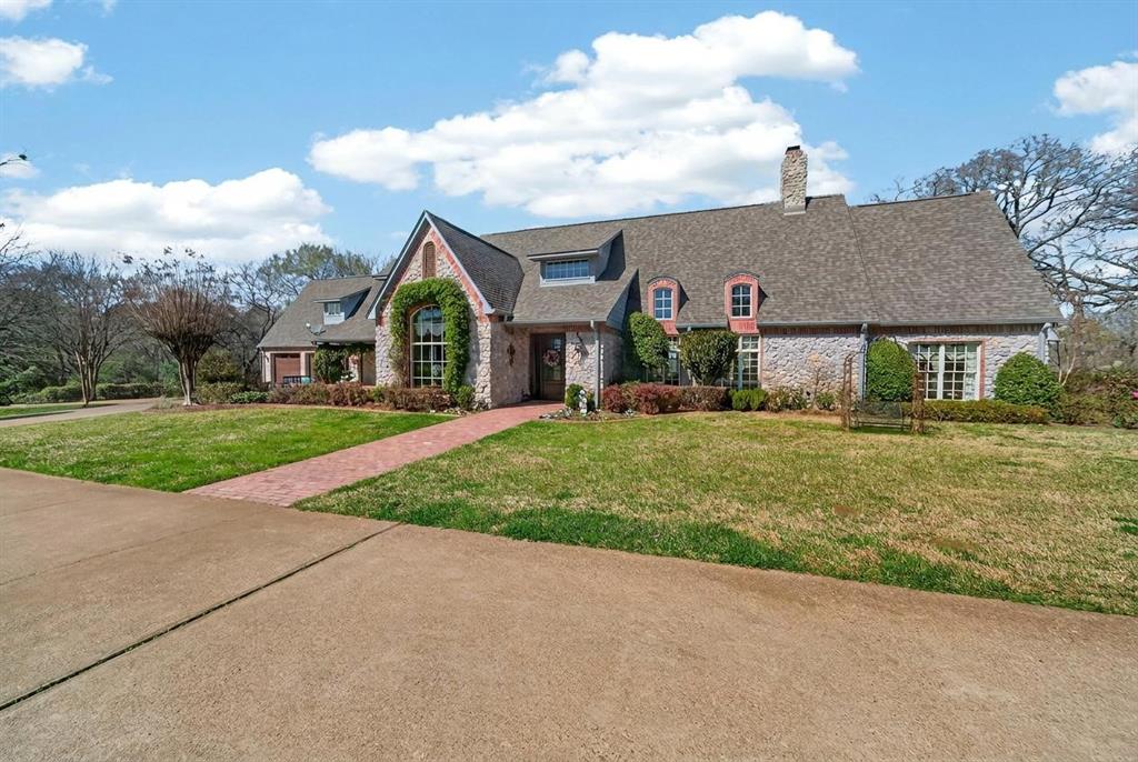 535 Riata Road Bullard, TX 75757 - Photo 3 of 40 a front view of house with yard and green space