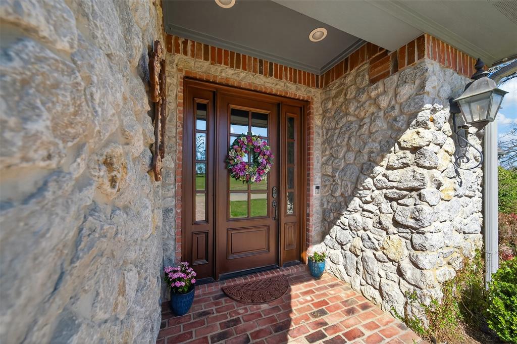 535 Riata Road Bullard, TX 75757 - Photo 4 of 40 a front view of a house