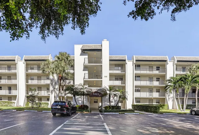 $250,000 | 9450 Poinciana Place, Unit 203, Davie, FL 33324