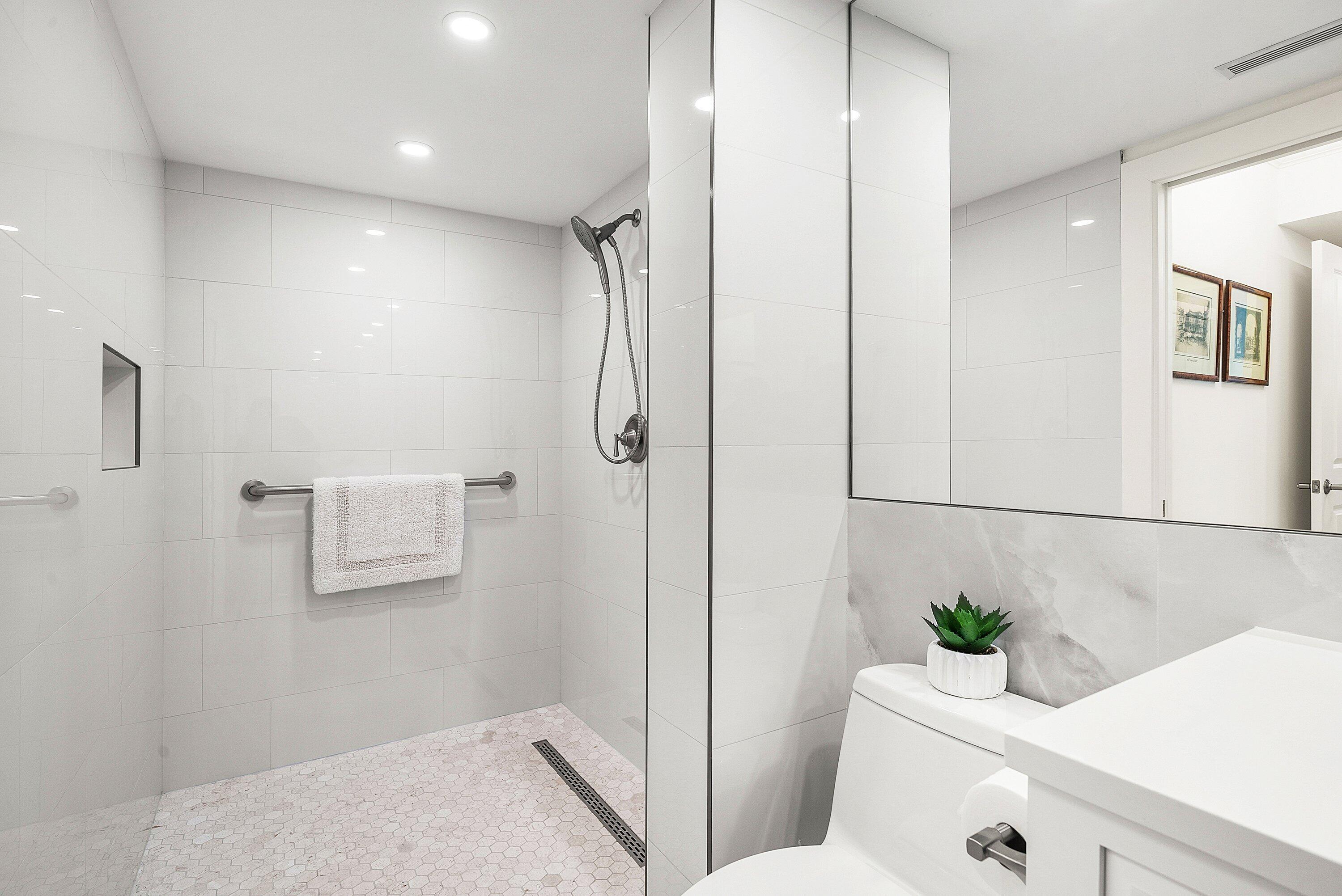 2170 Ibis Isle Road, Unit 2 Palm Beach, FL 33480 - Photo 23 of 52 017-2170IbisIsleRoad-2-PalmBeach-FL-3348