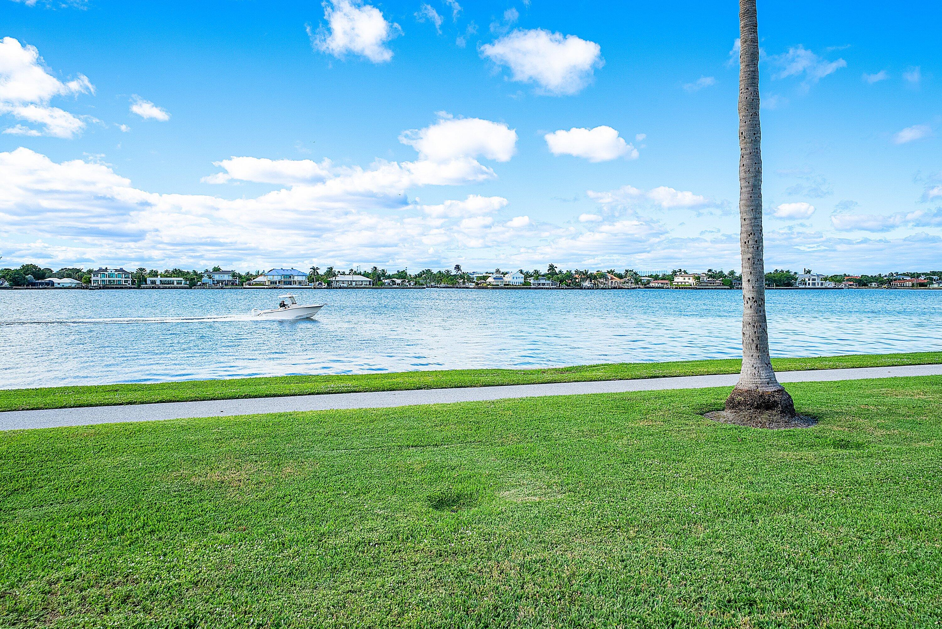 2170 Ibis Isle Road, Unit 2 Palm Beach, FL 33480 - Photo 33 of 52 033-2170IbisIsleRoad-2-PalmBeach-FL-3348