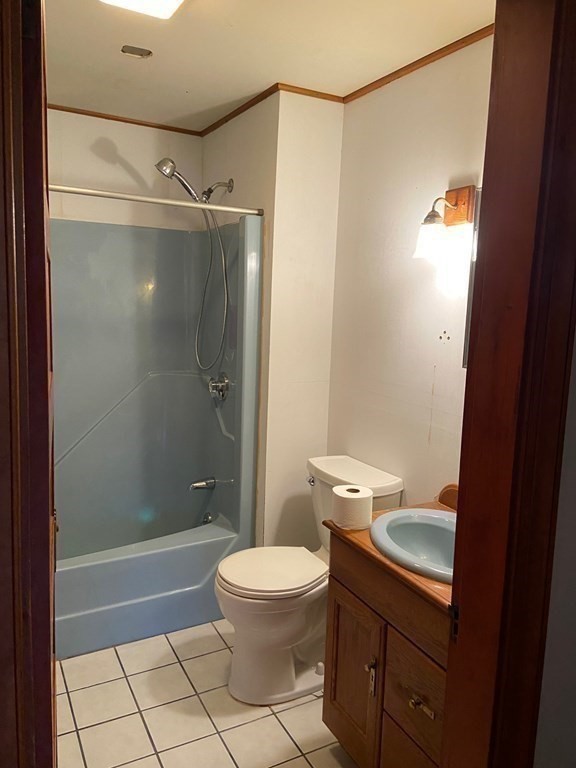346 Townsend Hill Road Townsend, MA 01469 - Photo 14 of 42