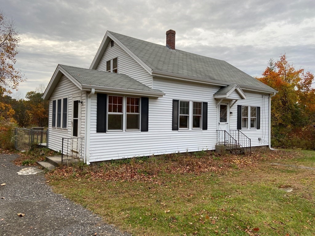 346 Townsend Hill Road Townsend, MA 01469 - Photo 4 of 42