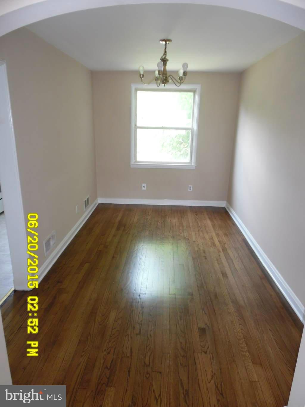 7458 Manchester Road Baltimore, MD 21222 - Photo 3 of 7 Dining Room