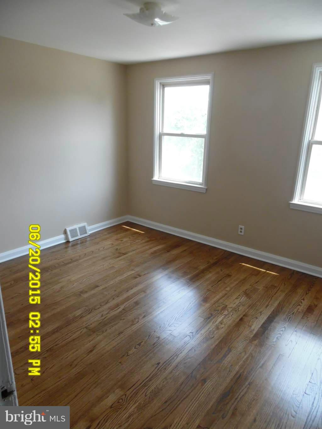 7458 Manchester Road Baltimore, MD 21222 - Photo 4 of 7 Bedroom