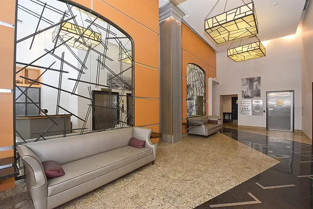 $169,900 | 705 Main Street, Unit 405, Houston, TX 77002