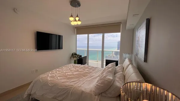 $8,000 | 1830 South Ocean Drive, Unit 3404, Hallandale Beach, FL 33009