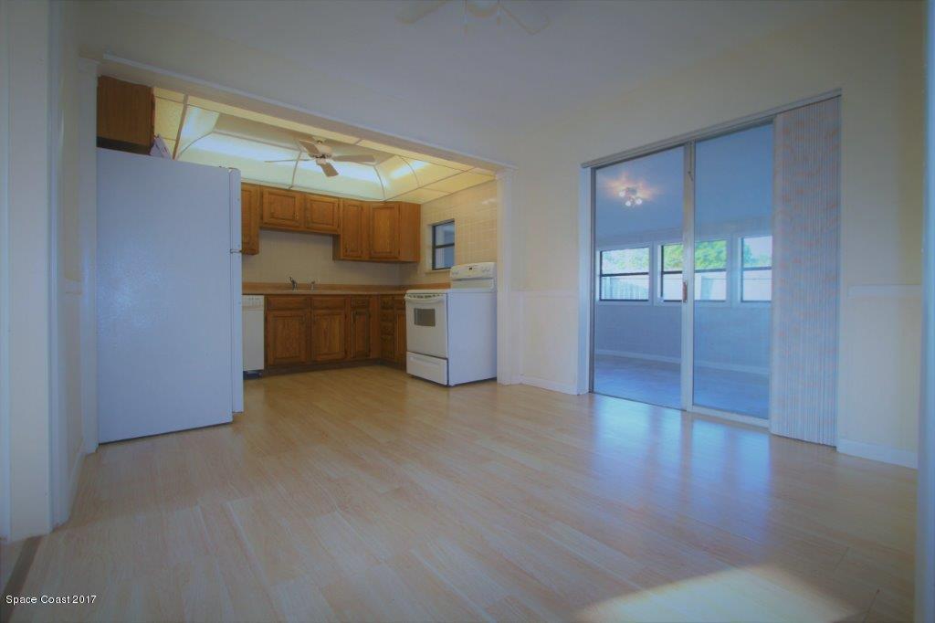 614 5th Street Merritt Island, FL 32953 - Photo 4 of 28 IMG_9437