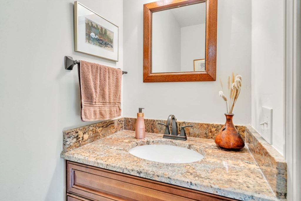 200 Lower Road Deerfield, MA 01342 - Photo 7 of 40 Gallery Image 7