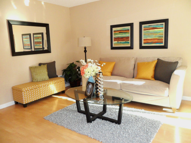 5233 Country Forge Lane San Jose, CA 95136 - Photo 6 of 25 a living room with furniture and a rug