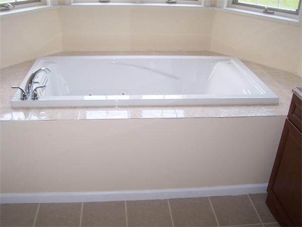 169 Scantic Road Hampden, MA 01036 - Photo 20 of 22 a bathroom with a bathtub