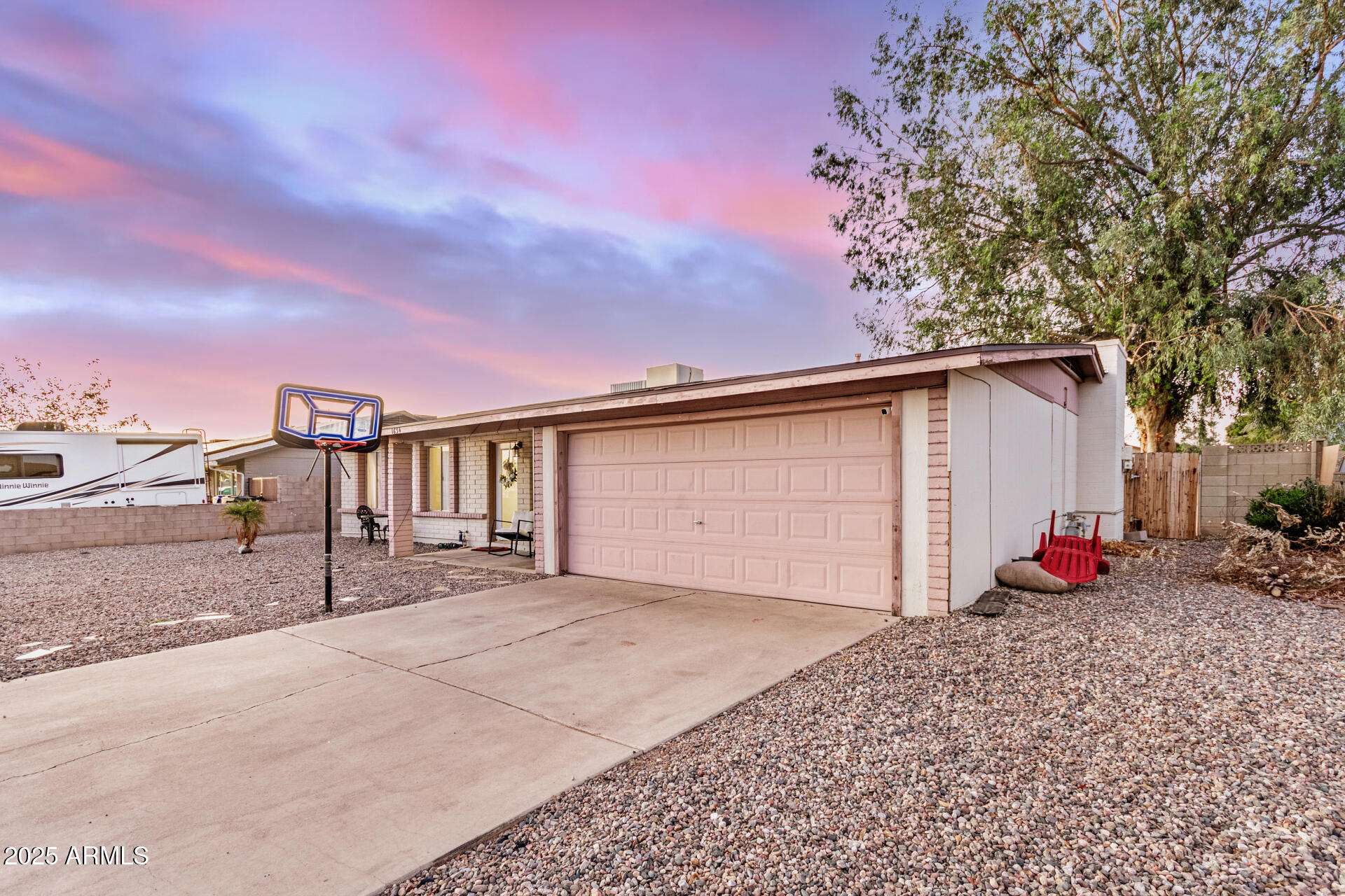 1634 West Villa Rita Drive Phoenix, AZ 85023 - Photo 14 of 47 a view of a house with a yard
