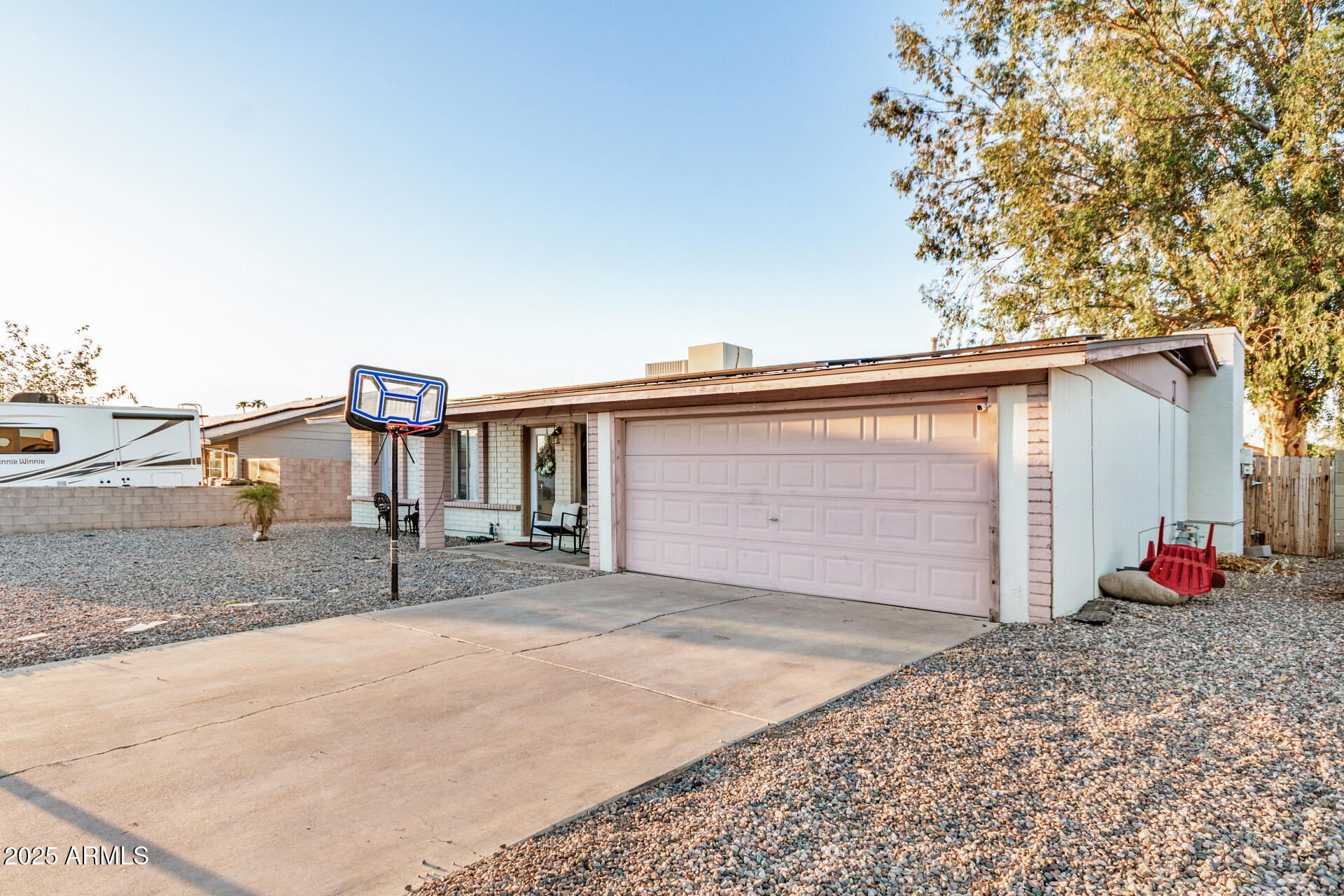 1634 West Villa Rita Drive Phoenix, AZ 85023 - Photo 20 of 47 a view of a house with a backyard