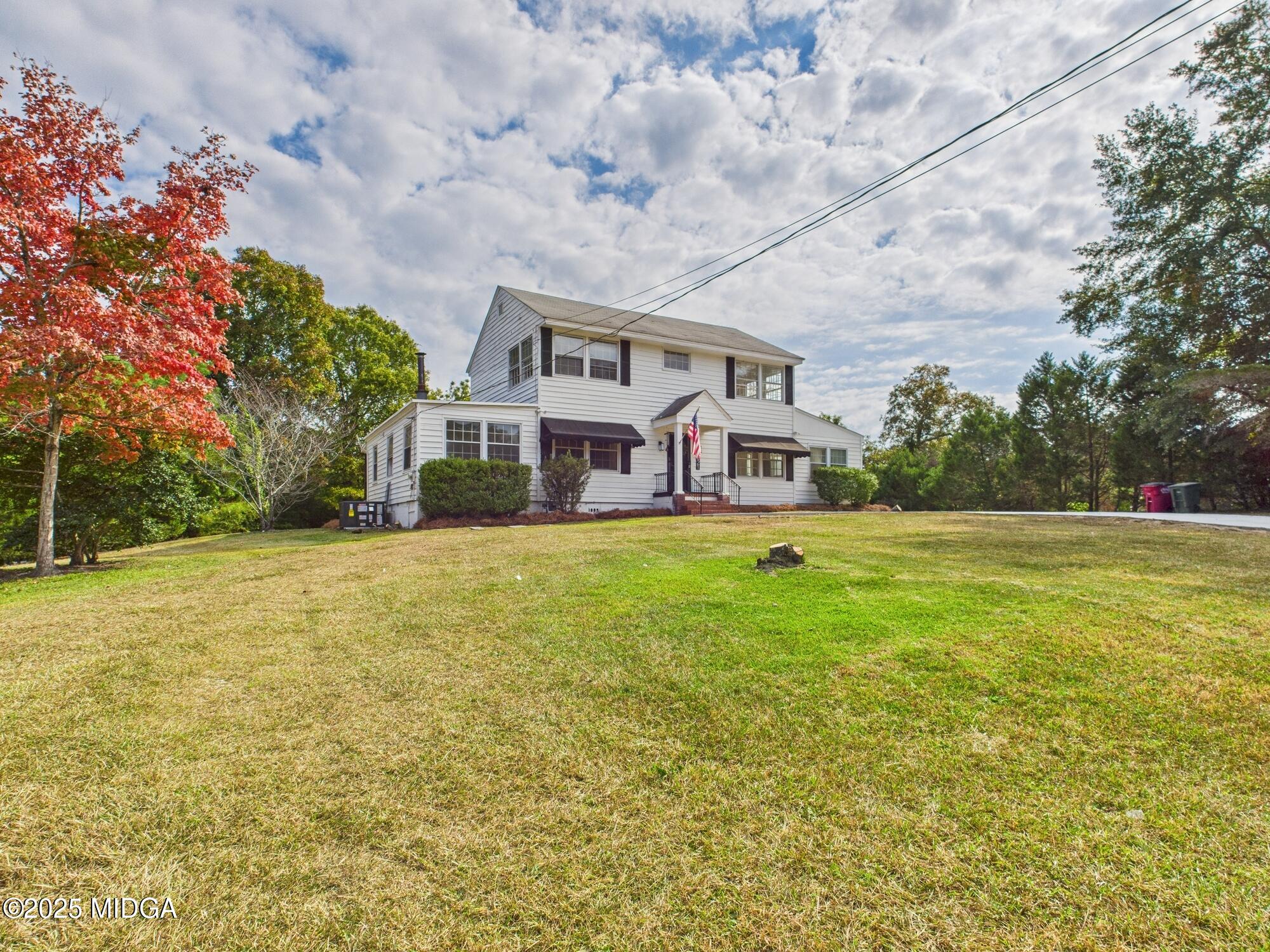 a front view of house with yard