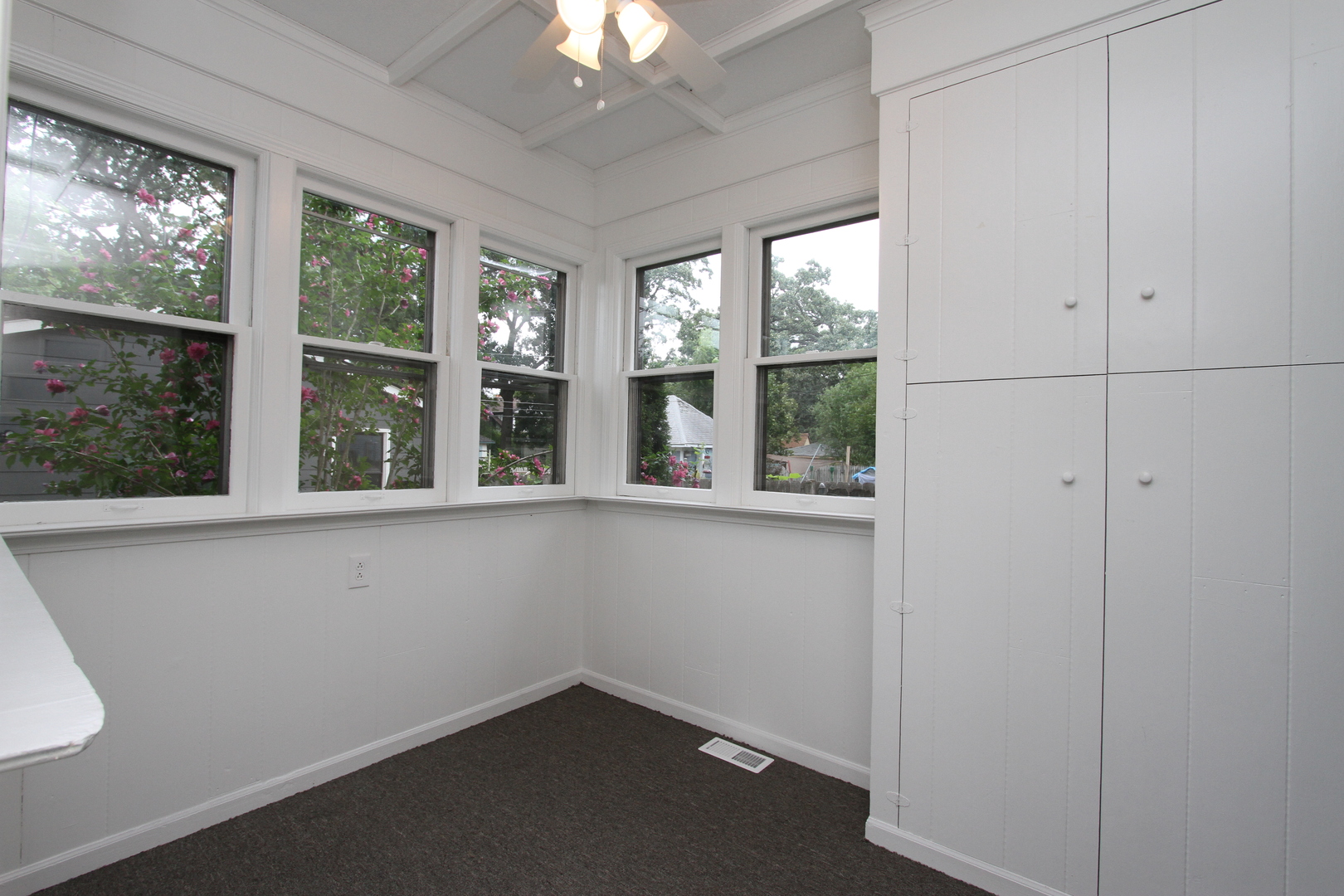 910 North Spring Street Elgin, IL 60120 - Photo 28 of 34 a view of an empty room with a window