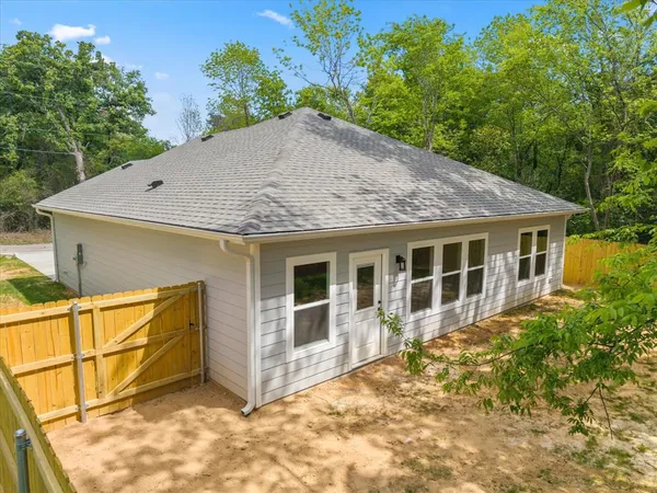 $247,000 | 114 Granada Street, Payne Springs, TX 75156