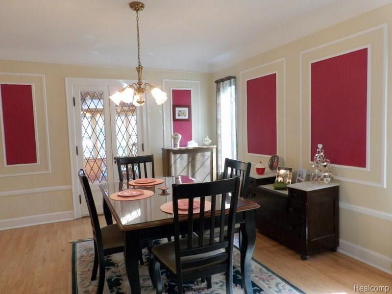 9015 Ruth Avenue Allen Park, MI 48101 - Photo 18 of 48 102_6122.JPG
