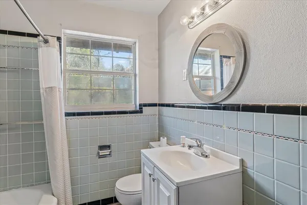 $2,200 | 175 East Elm Street, Canton, TX 75103