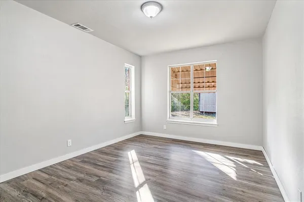 $2,200 | 175 East Elm Street, Canton, TX 75103
