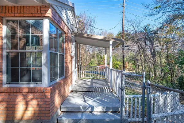 $2,200 | 175 East Elm Street, Canton, TX 75103