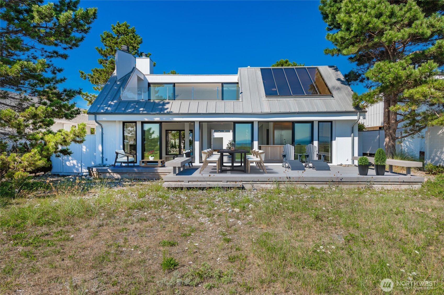 1613 Edwards Drive Point Roberts, WA 98281 - Photo 11 of 38