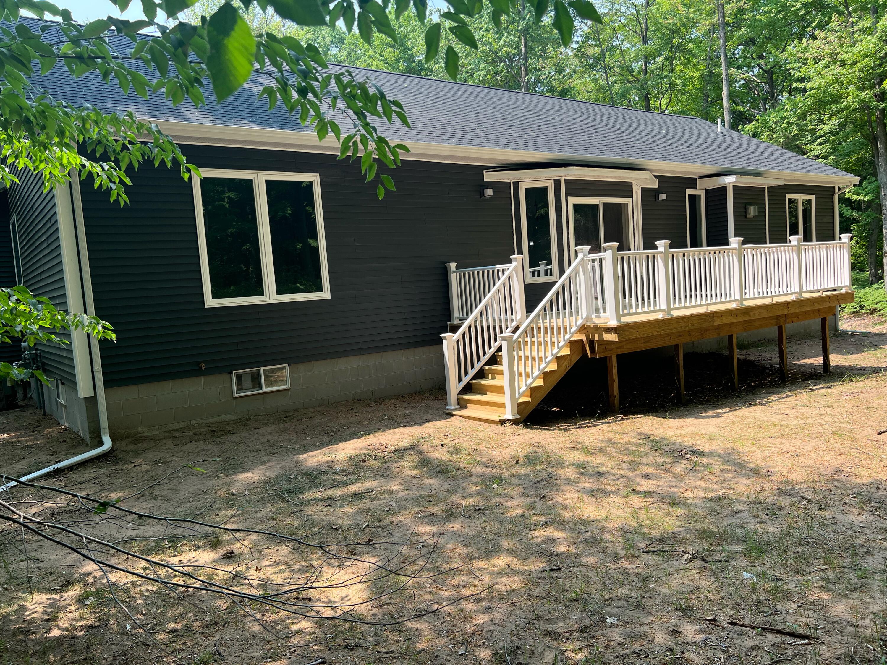 6430 West Jagger Road Ludington, MI 49431 - Photo 3 of 28 IMG_9488
