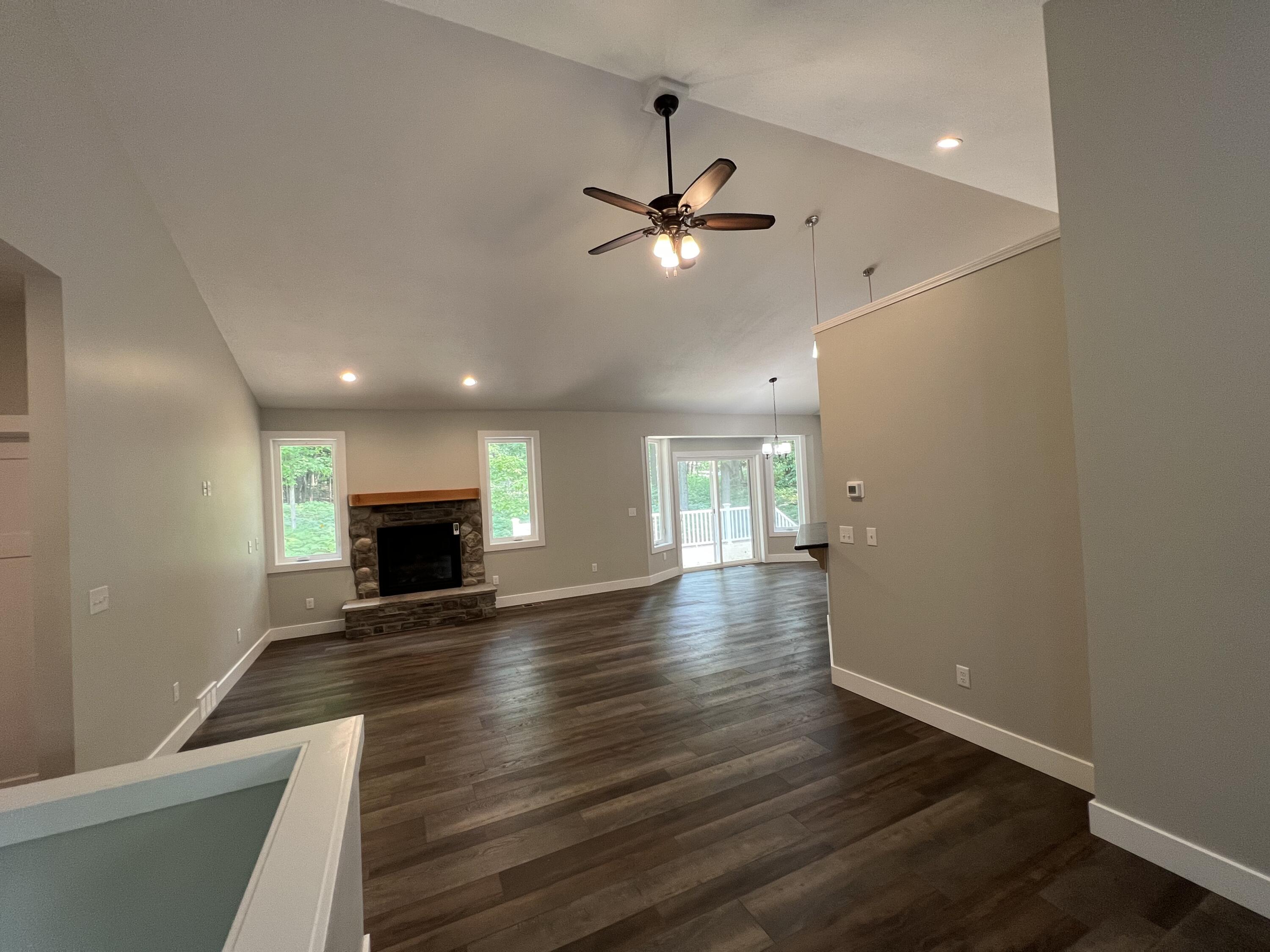 6430 West Jagger Road Ludington, MI 49431 - Photo 8 of 28 IMG_9430