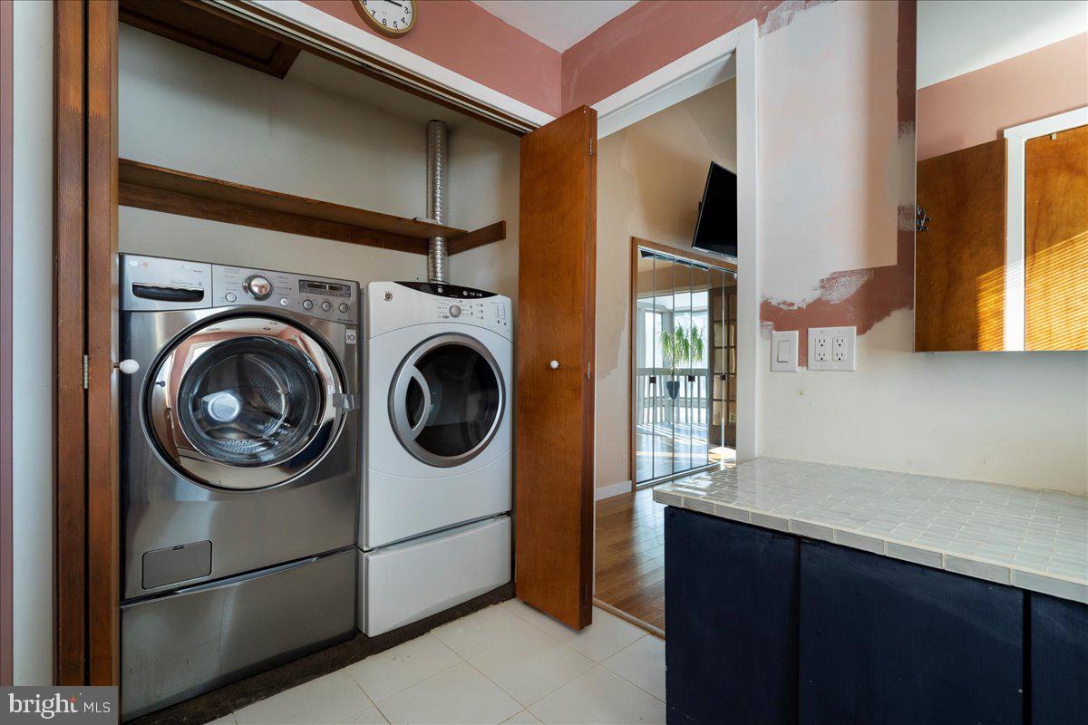 2096 Holicong Road New Hope, PA 18938 - Photo 28 of 46 1st floor laundry