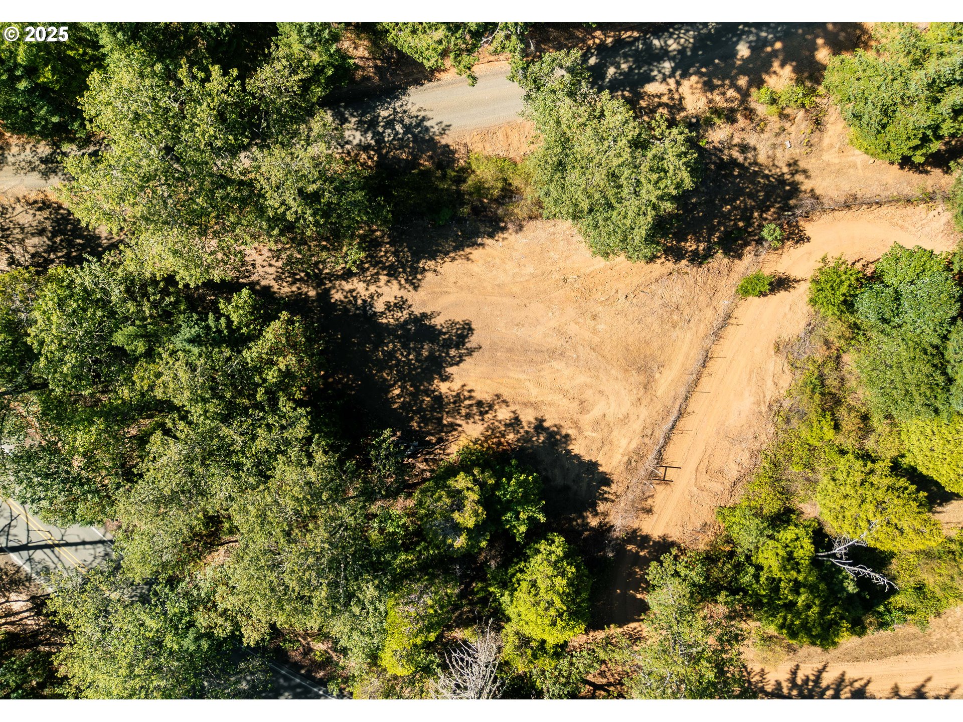 281 Callahan Road Roseburg, OR 97471 - Photo 33 of 39 a view of a yard