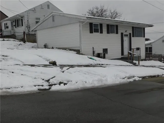 $79,900 | 35 Pershing Avenue, Uniontown, PA 15401