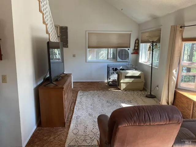 $330,000 | 314 Lapwai Street, Winchester, ID 83555