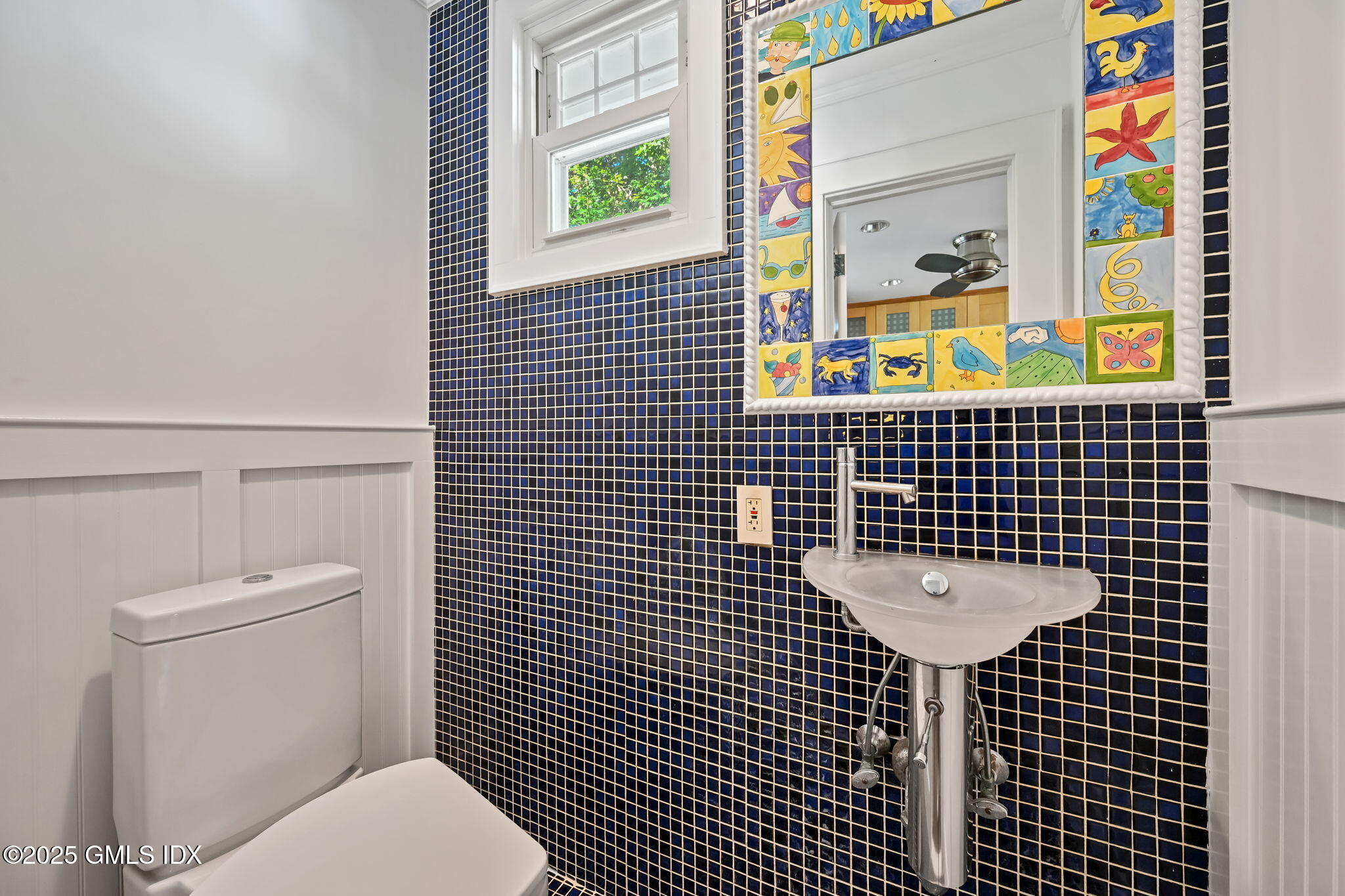 30 High Street Greenwich, CT 06830 - Photo 17 of 48 Powder Room