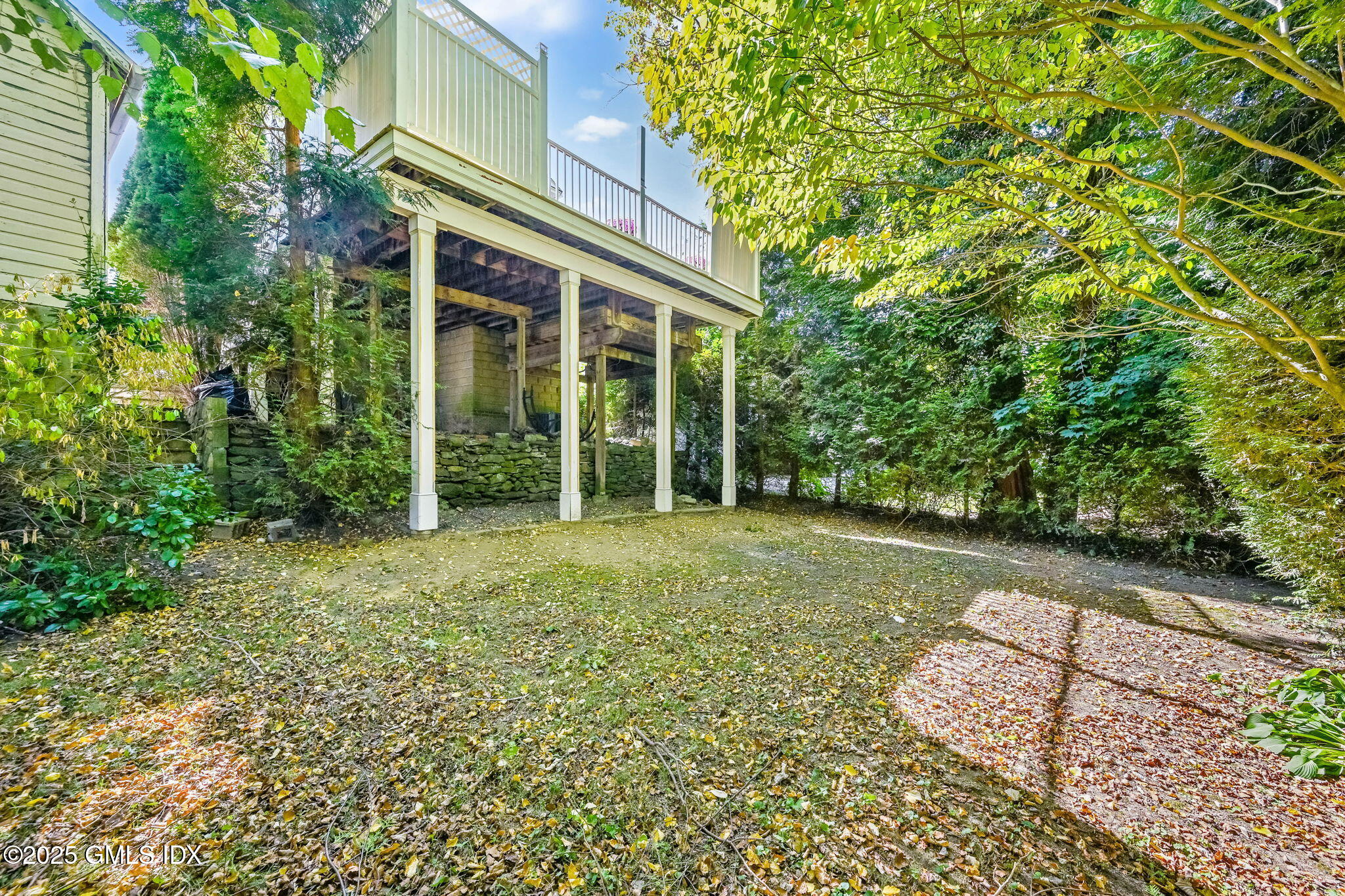 30 High Street Greenwich, CT 06830 - Photo 39 of 48 Backyard