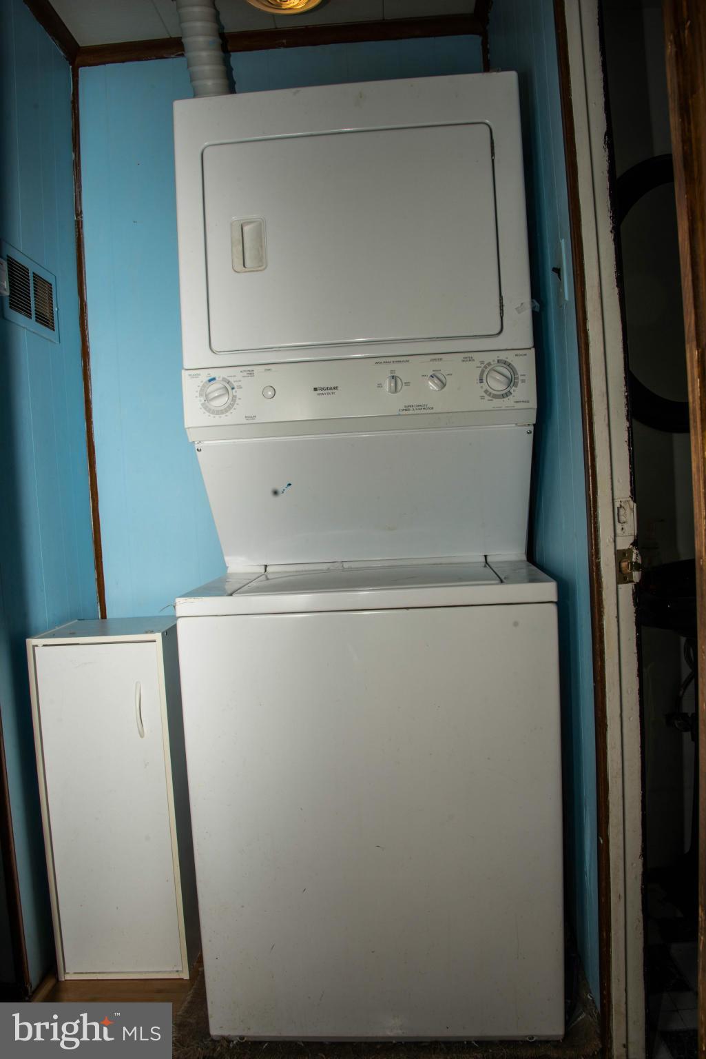 9306 Bethel Road Frederick, MD 21702 - Photo 19 of 19 a close up view of washer and dryer