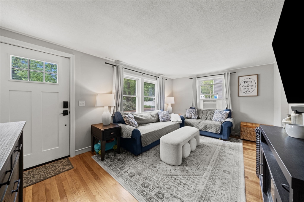 23 Leland Road North Reading, MA 01864 - Photo 6 of 30