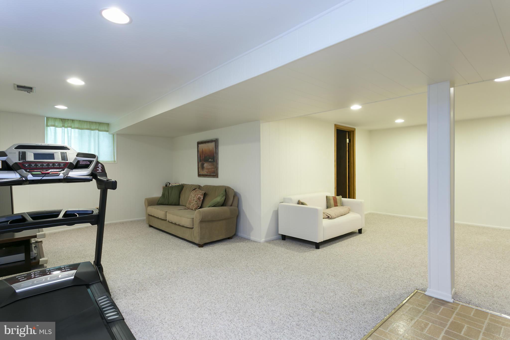 10834 Sandringham Road Cockeysville, MD 21030 - Photo 23 of 29 Interior (General)