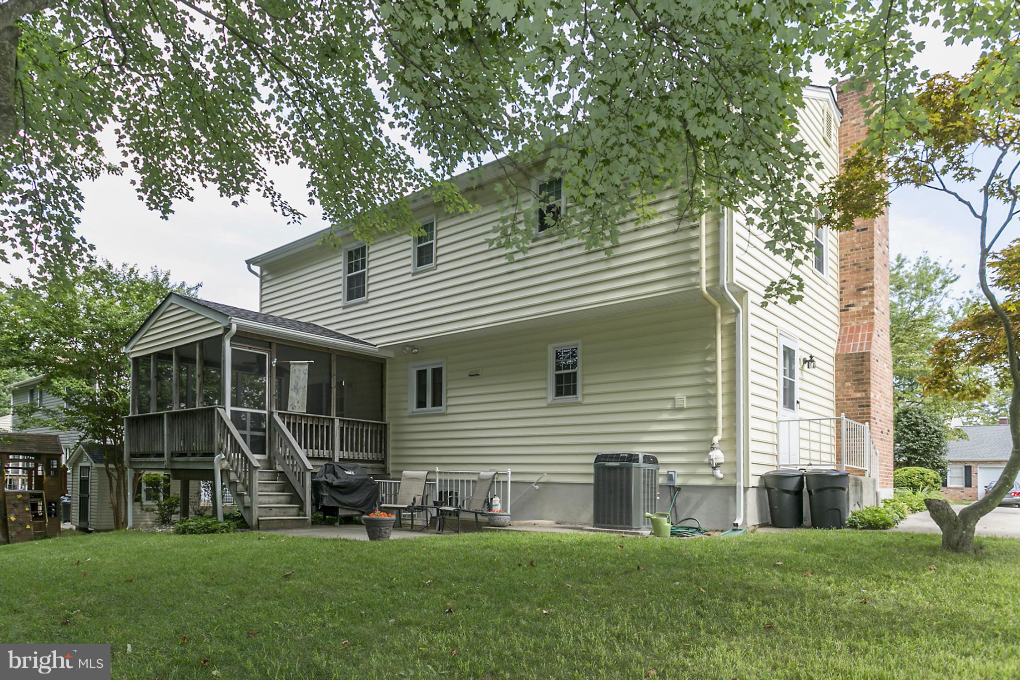 10834 Sandringham Road Cockeysville, MD 21030 - Photo 26 of 29 Exterior (Rear)