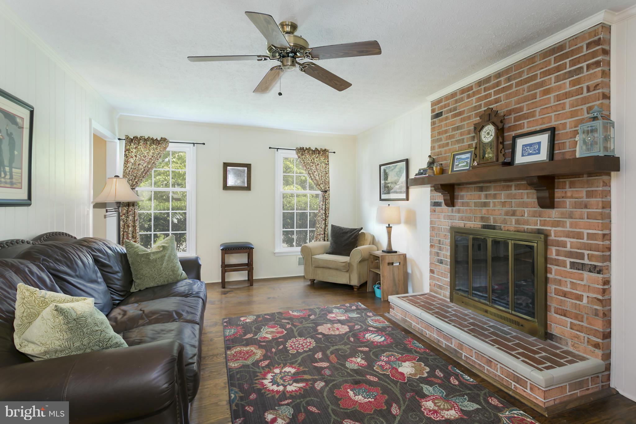 10834 Sandringham Road Cockeysville, MD 21030 - Photo 6 of 29 Family Room