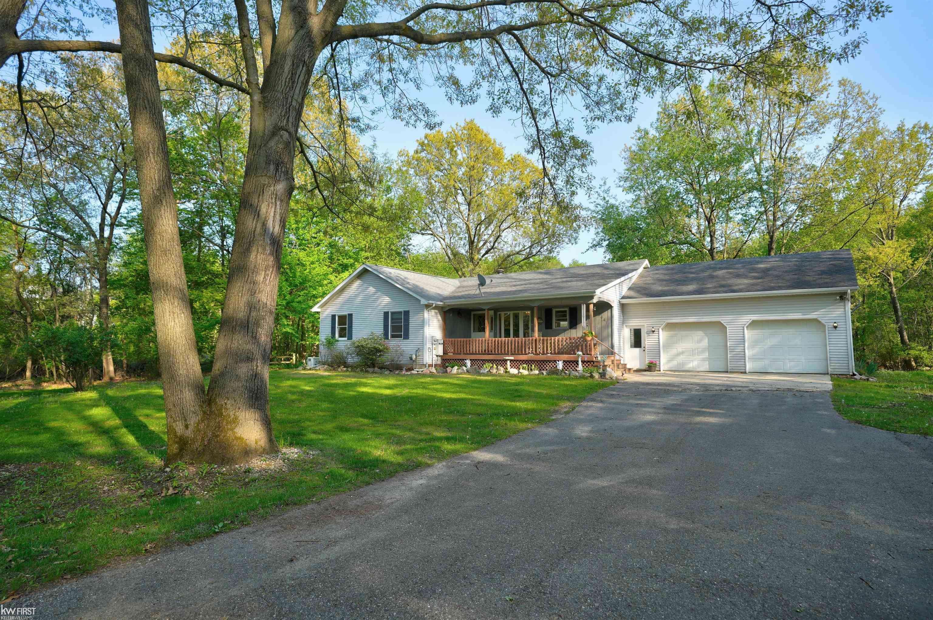 3641 Timber Ridge Drive Metamora, MI 48455 - Photo 43 of 75 50174992-93c6ad89-e1c9-4e98-9c5c-e9d4cc251938.JPG