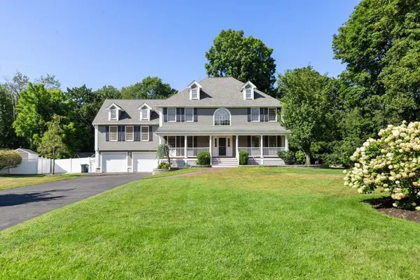 $1,550,000 | 5 Green Meadow Drive, Lynnfield, MA 01940