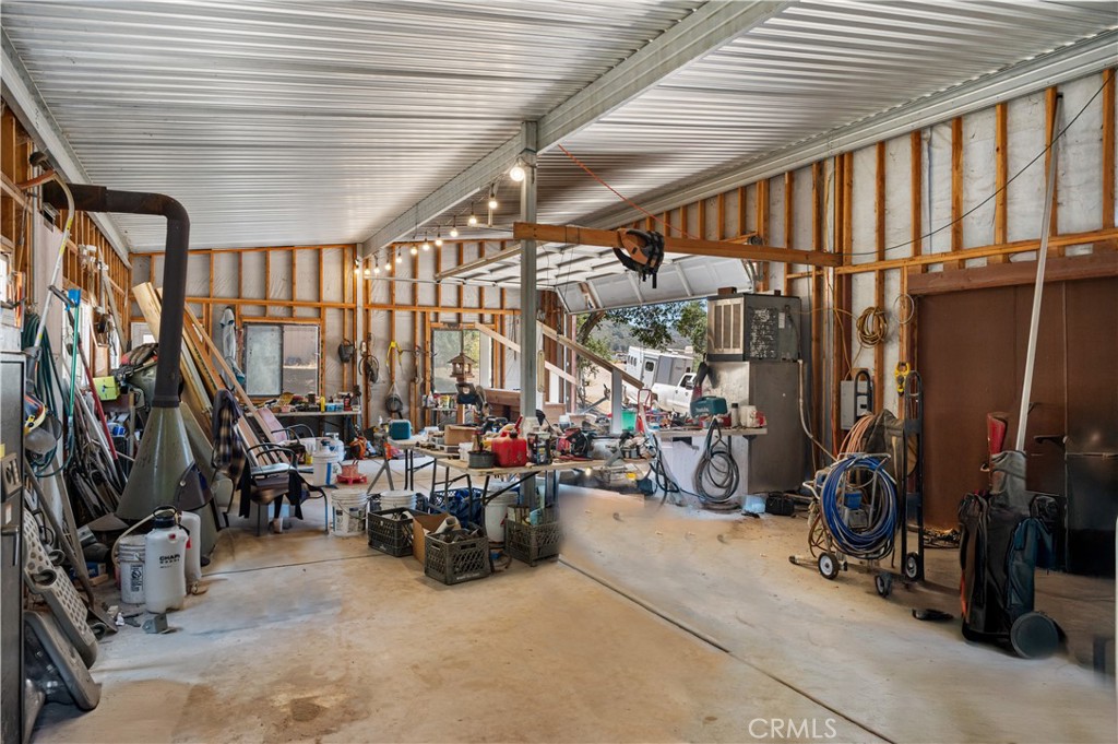 6870 Long Canyon Road Santa Maria, CA 93454 - Photo 32 of 61 Shop Interior