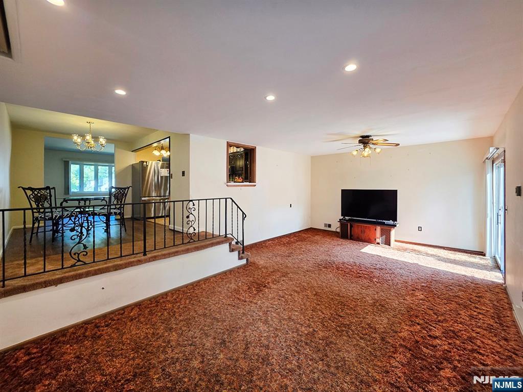 747 Brookside Road Rahway, NJ 07065 - Photo 10 of 41