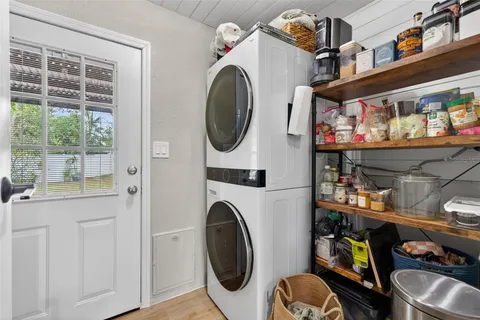 $299,000 | 824 59th Avenue Northeast, St. Petersburg, FL 33703