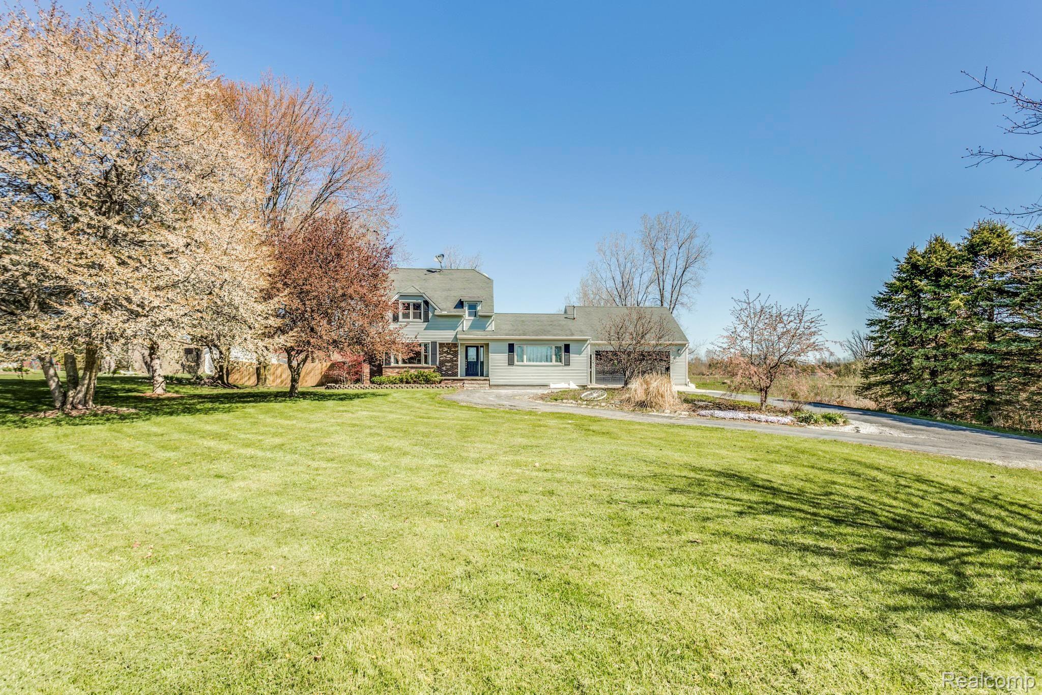 5272 Yankee Road St. Clair, MI 48079 - Photo 2 of 35 5272 Yankee Rd-2.jpg