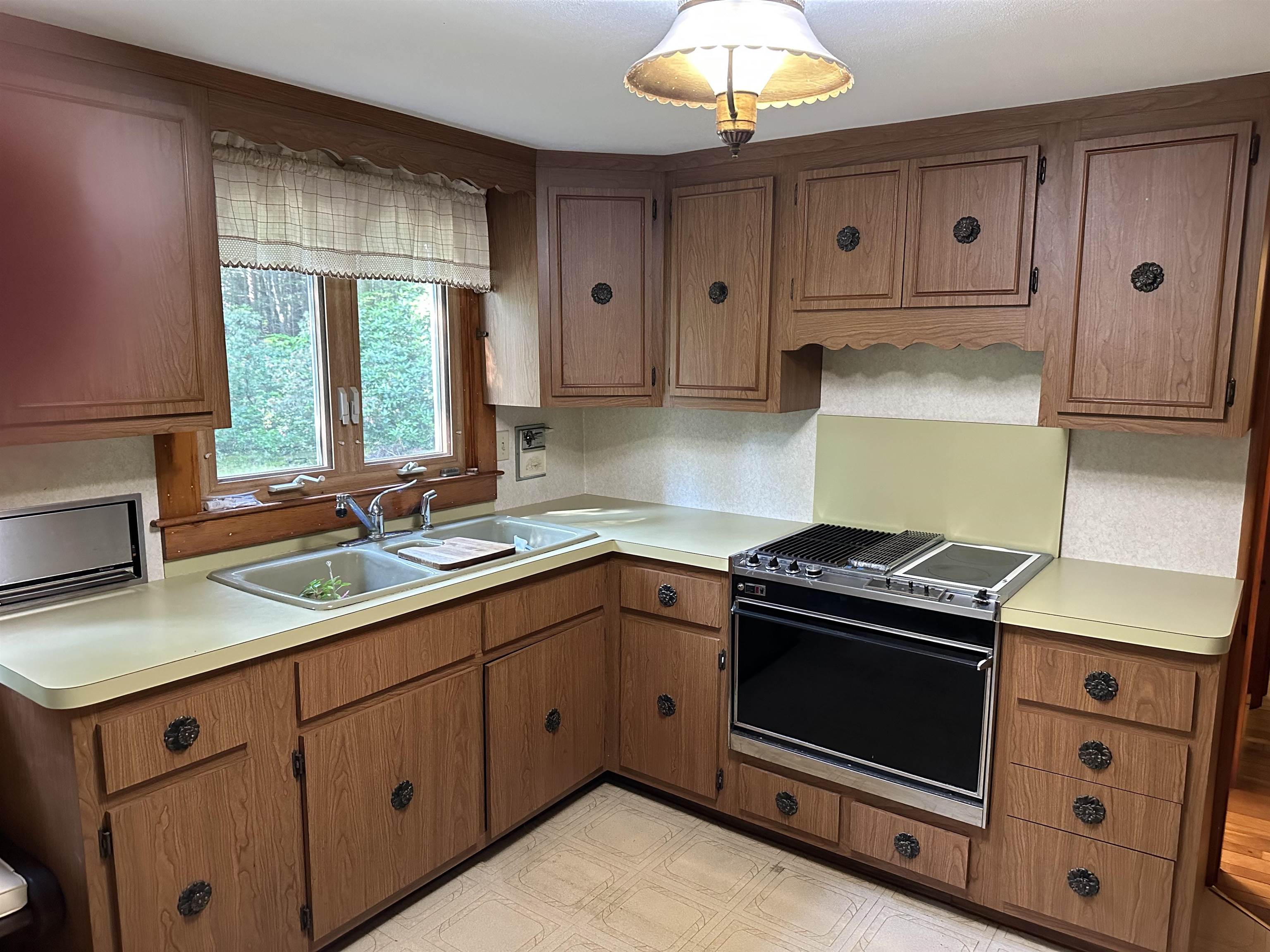 38 Brook Road Mont Vernon, NH 03057 - Photo 5 of 25