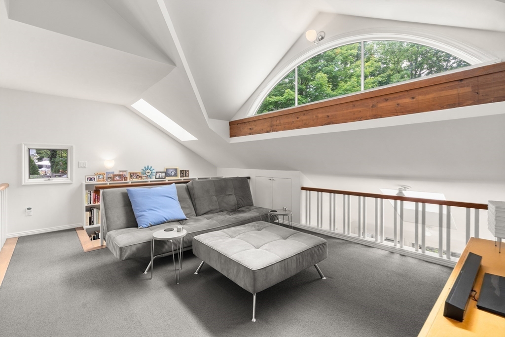 76 Norfolk Road Brookline, MA 02467 - Photo 13 of 24