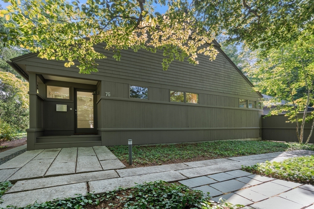 76 Norfolk Road Brookline, MA 02467 - Photo 18 of 24